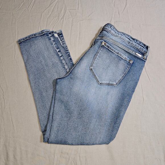 Kancan Stonewash Distressed Tapered Skinny Size 32 Stretchy, Waist from 18-20 - Picture 1 of 14